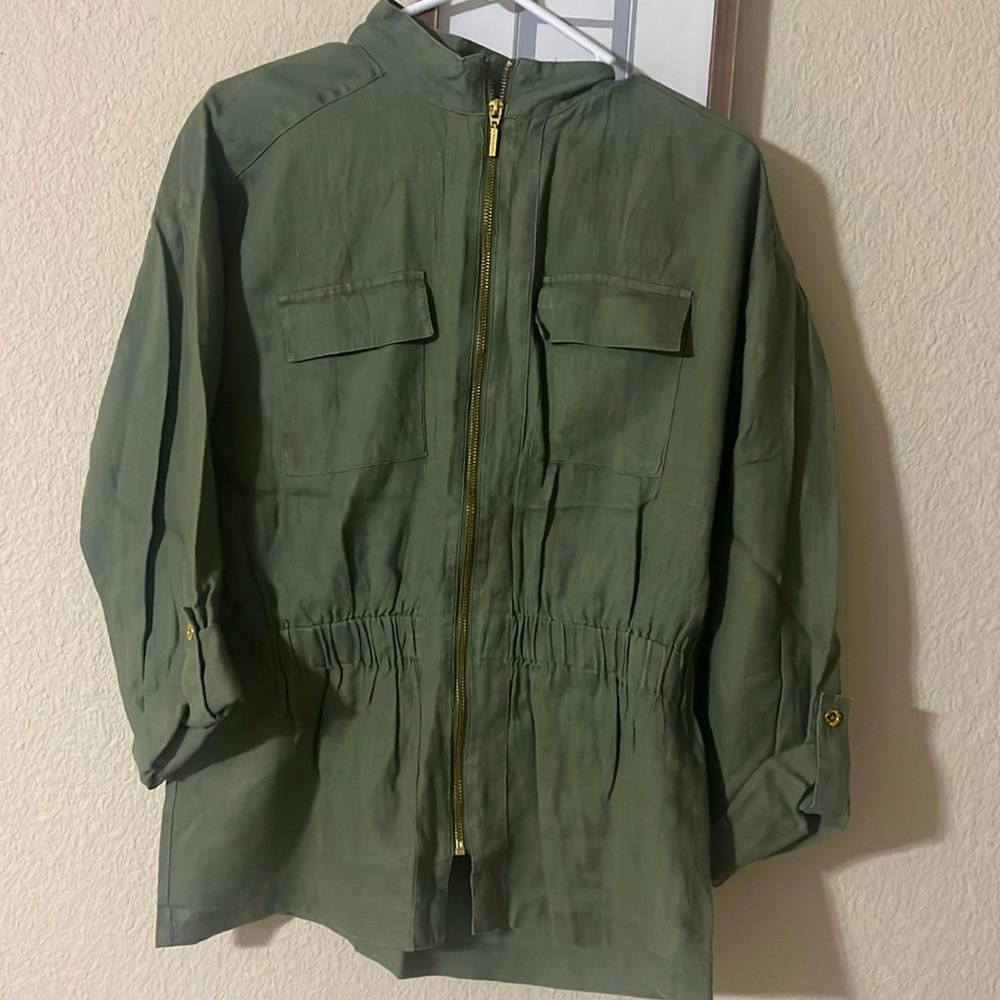 Vintage style Women’s Zip Top
